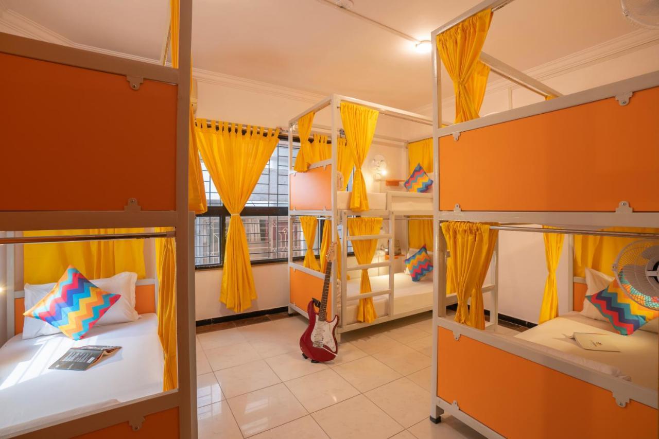 Gostops Bengaluru, Gandhi Nagar Majestic Екстериор снимка