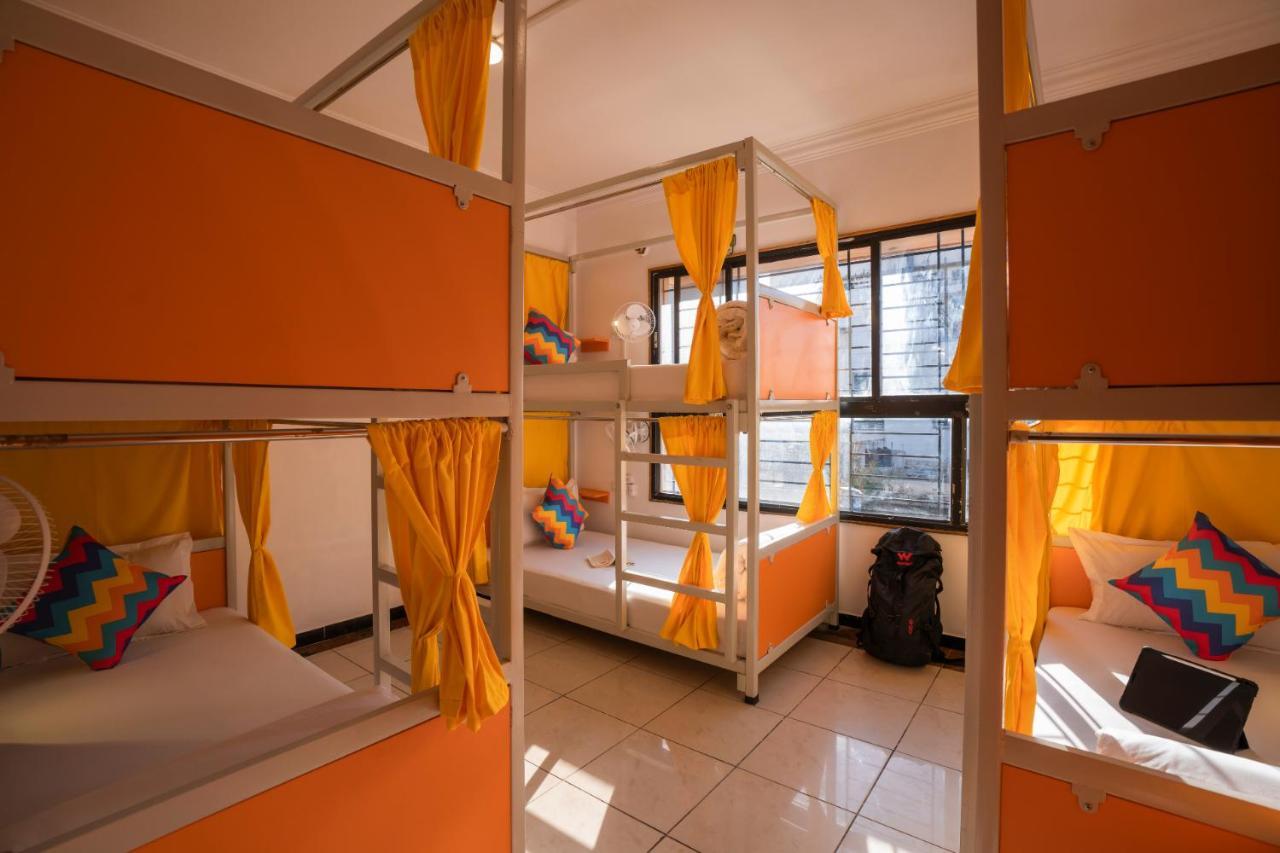 Gostops Bengaluru, Gandhi Nagar Majestic Екстериор снимка