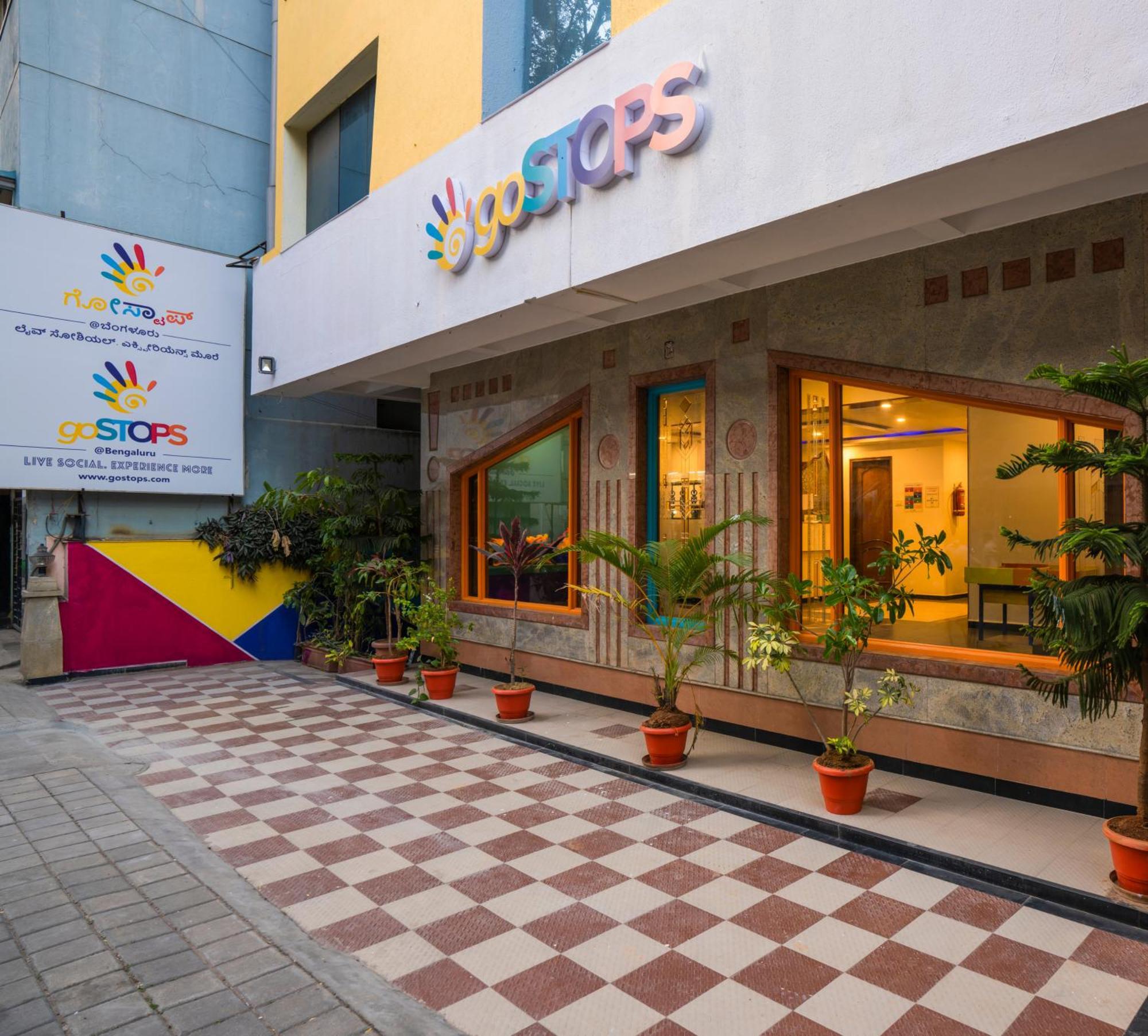 Gostops Bengaluru, Gandhi Nagar Majestic Екстериор снимка